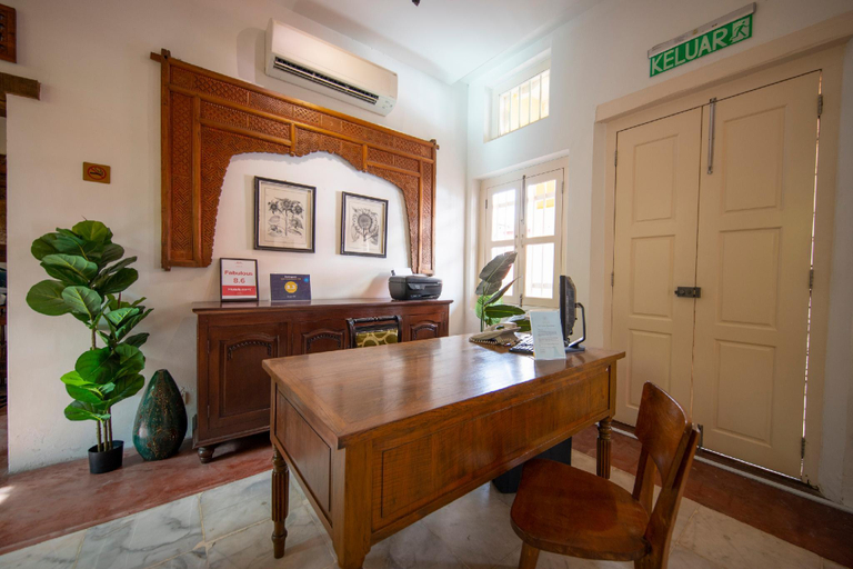 Others 5, Manhattan Residence, Penang Island