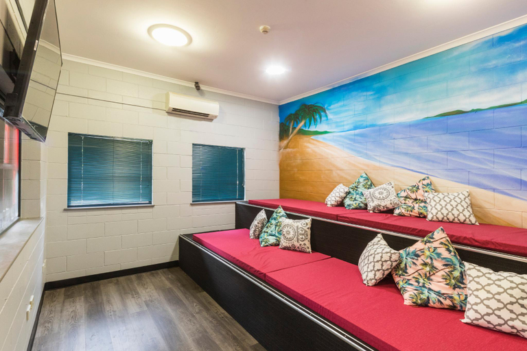 Others 5, Summer House Backpackers Cairns, Cairns