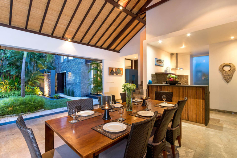 Food & Drinks 5, Beautiful 5 Star Holiday Villa in a Prime Location in Seminyak, Book Early to Secure Your Dates, Badung