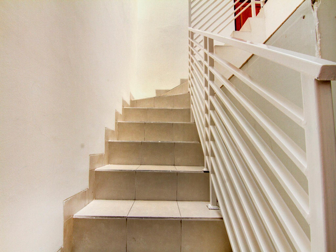 Public Area 2, OYO Life 89990 Kost Waterfront 75 Sub, Surabaya