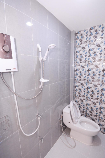 Bathroom, U-need Guesthouse 95, Phra Nakhon