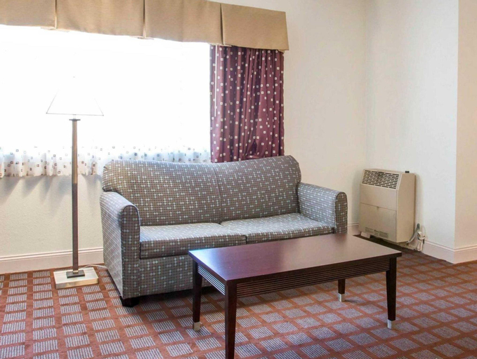 Bedroom 4, Quality Inn Mammoth Lakes, Mono