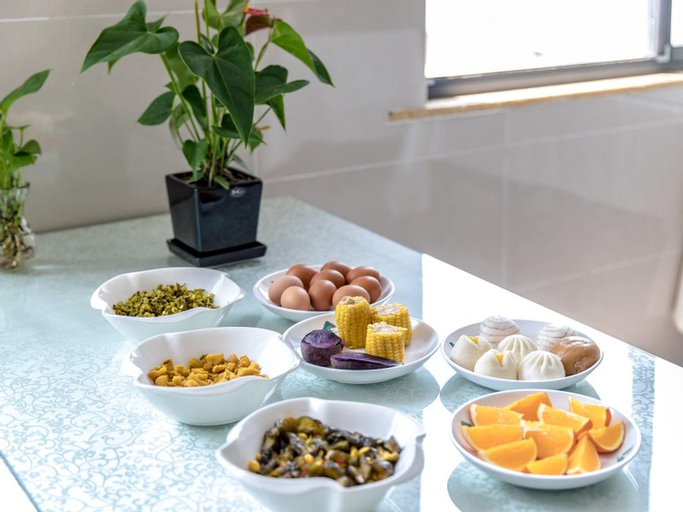 Food & Drinks, GreenTree Inn Changzhou Zouqu Town Taifu Times Square Zhenzhong Road Express Hotel, Changzhou