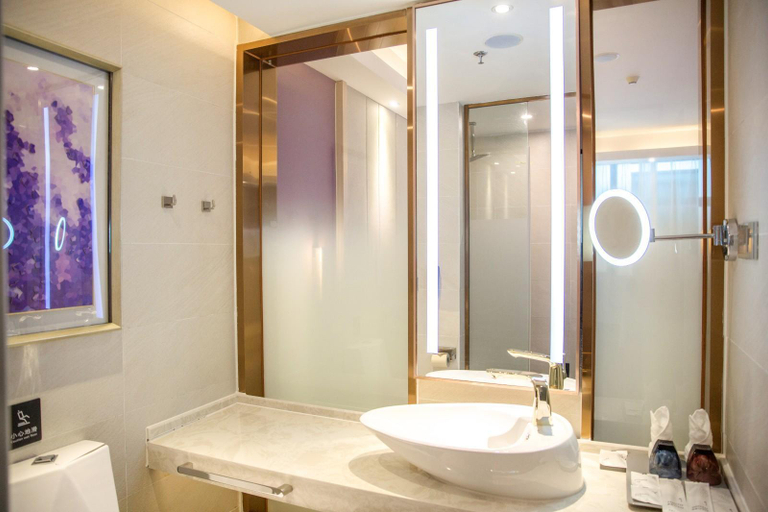 Bathroom 4, Lavande Hotels·Changji Changning Road, Changji Hui