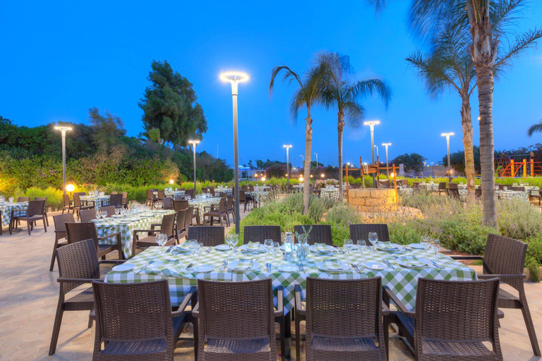Food & Drinks 5, St Raphael Resort