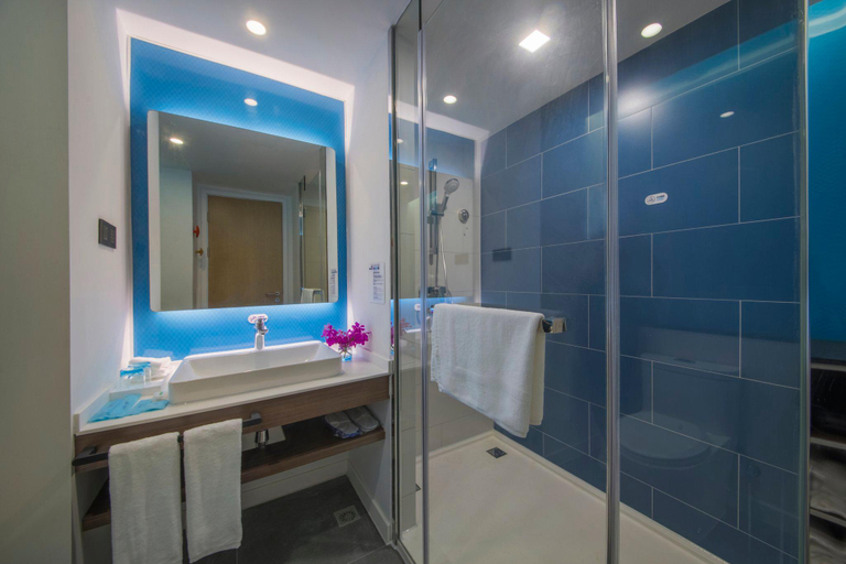 Bathroom 3, Holiday Inn Express Shanghai Jinshan By IHG, Shanghai