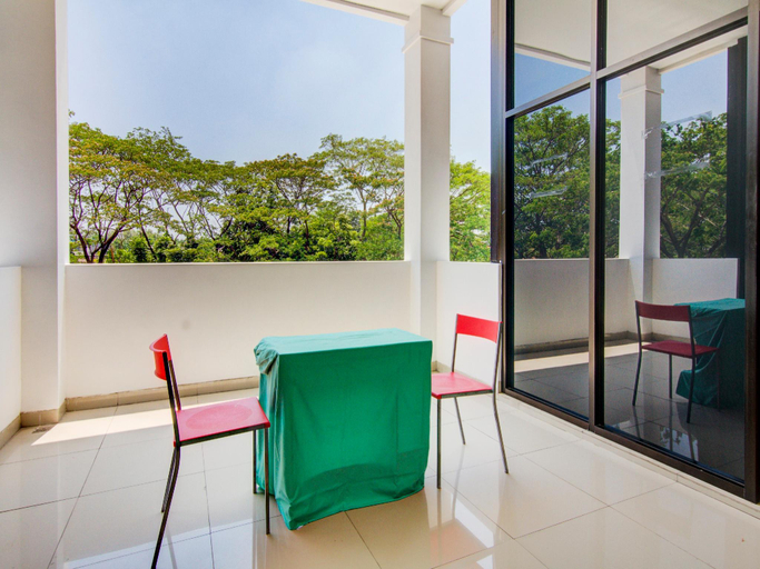 Others 5, OYO Life 89990 Kost Waterfront 75 Sub, Surabaya