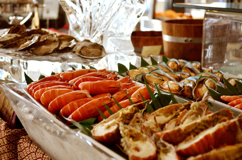Food & Drinks 25