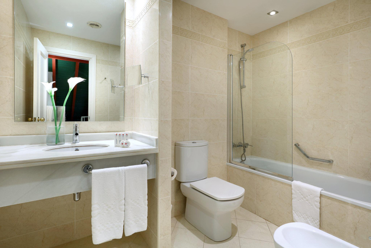 Bathroom 2, Exe Gran Hotel Solucar, Sevilla