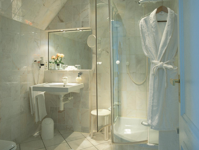 Bathroom 2, Best Western Plus Hotel StadtPalais, Braunschweig
