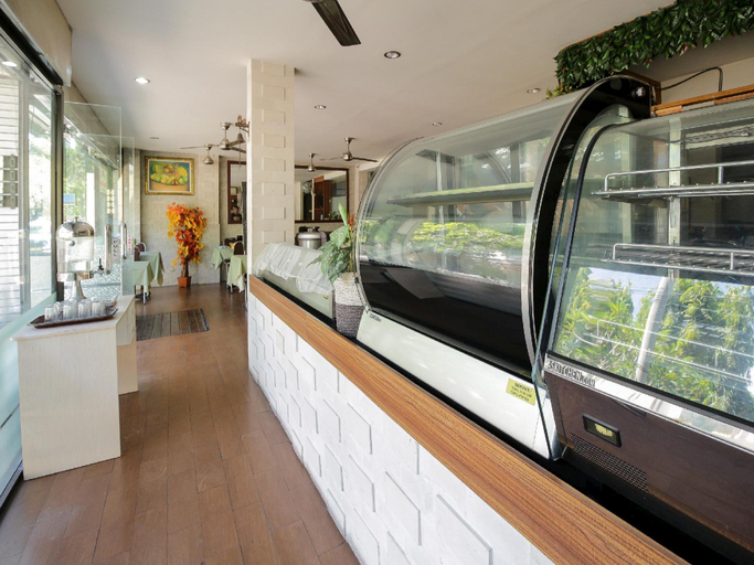 Food & Drinks 4, OYO 734 Tuban Torres Accomodation, Badung