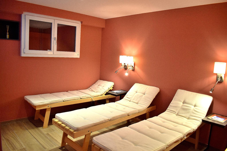 Bedroom, Hotel Wengener Hof, Interlaken