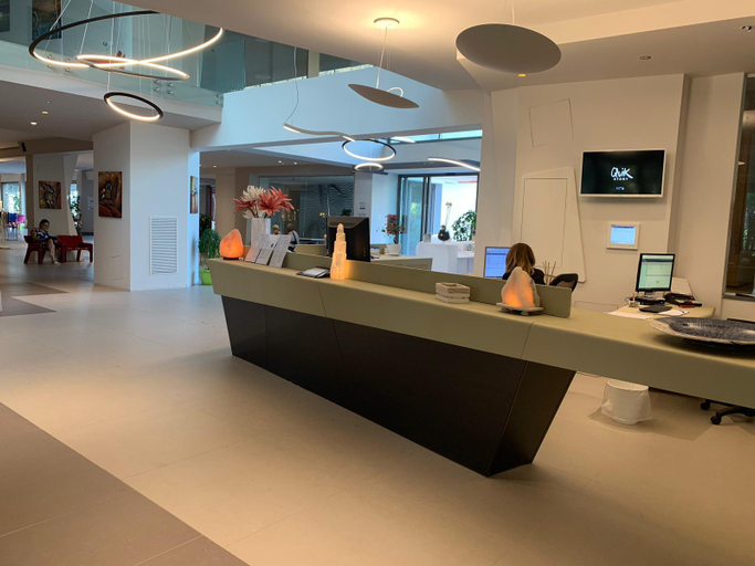 Public Area 4, Saracen Sands Hotel and Congress Centre, Palermo