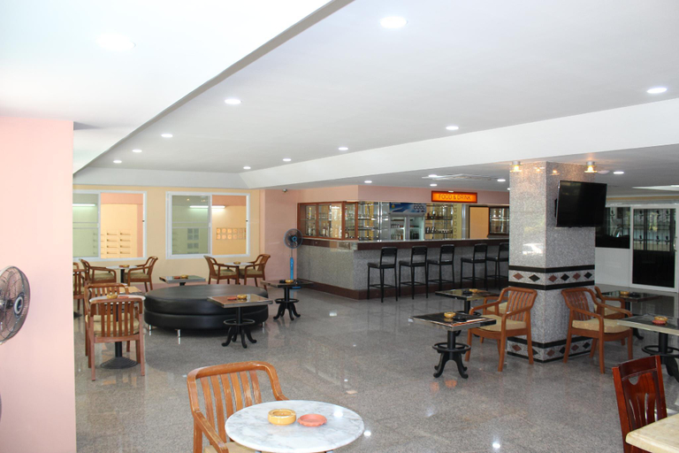 Public Area 2, A.A. Pattaya Golden Beach Hotel, Pattaya