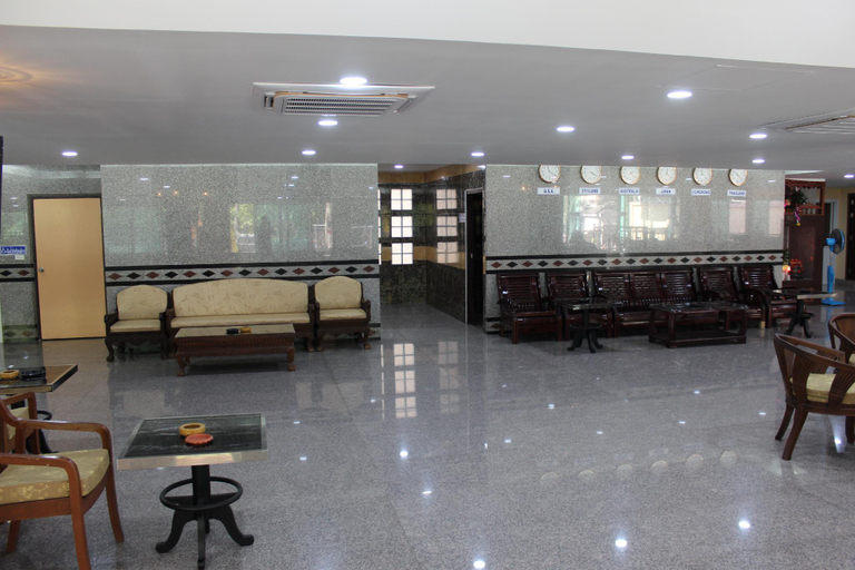Public Area 2, A.A. Pattaya Golden Beach Hotel, Pattaya