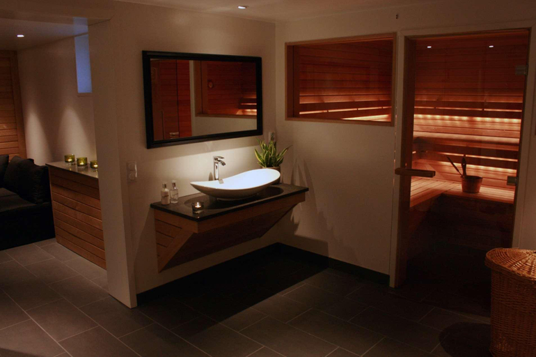 Bathroom 4, Grand Hotel Alingsas, Alingsås