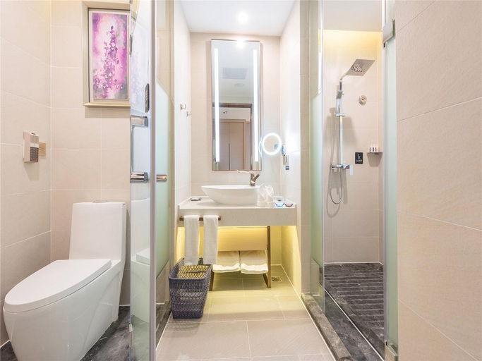 Bathroom 3, Lavande Hotels Fuzhou Wanda, Fuzhou