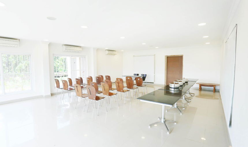 Others 5, Hotel Rishi Gardens, Nellore