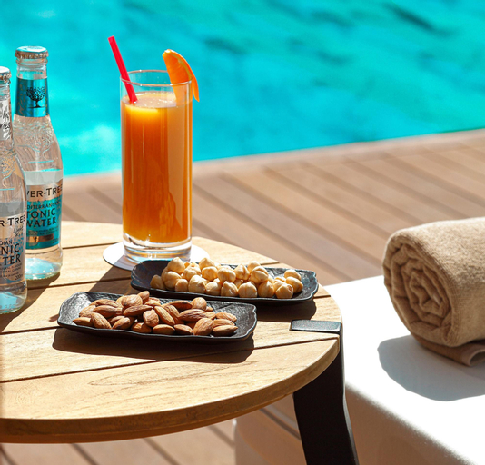 Food & Drinks 11