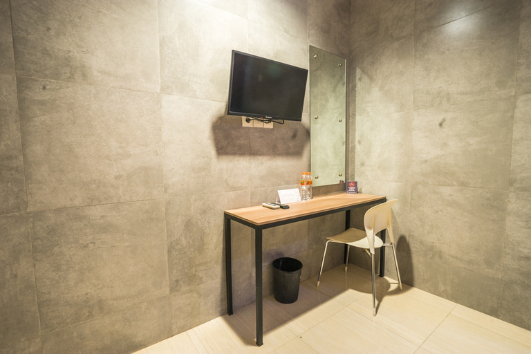Bathroom 7