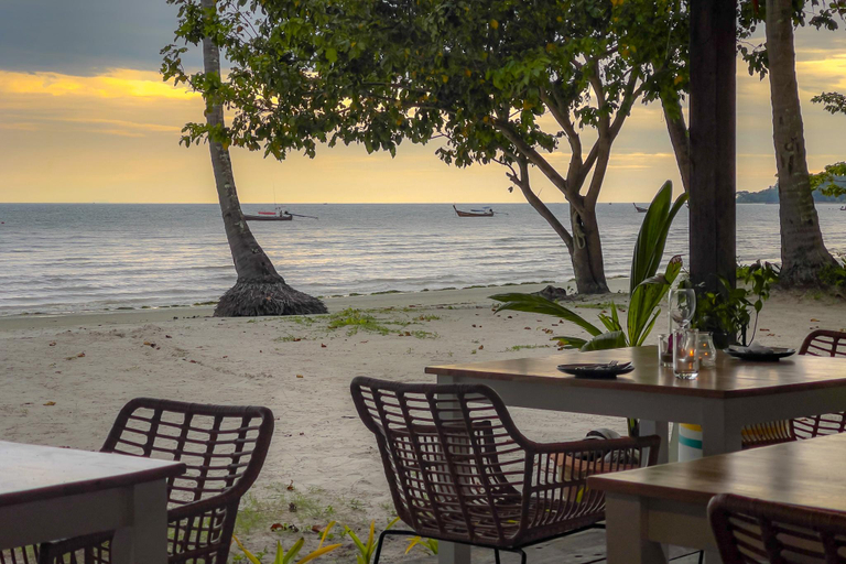 Food & Drinks 4, Pawapi Beach Resort Koh Mook, Kantrang
