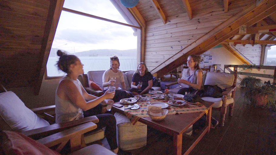 Food & Drinks 5, America del Sur Hostel Calafate, Lago Argentino