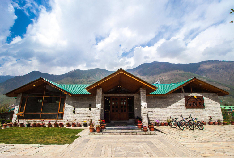 Larisa Resort Manali, Kullu