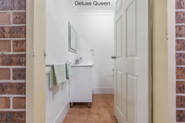 Bathroom 4, Buccaneer Motel Pet friendly, Wyong - South and West