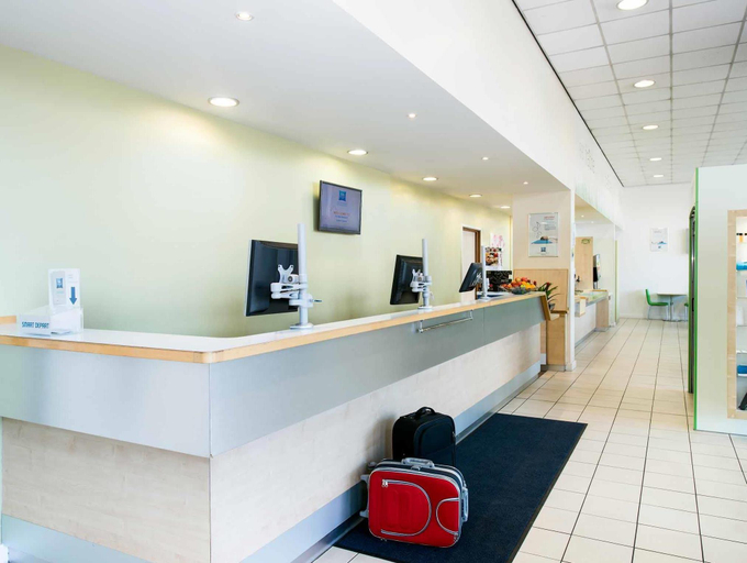 Public Area 2, ibis budget Leeds Centre Crown Point Road, Leeds