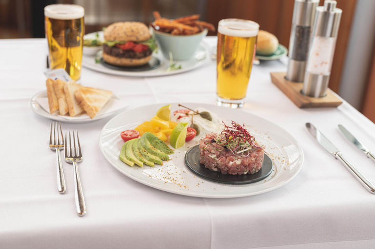 Food & Drinks 6