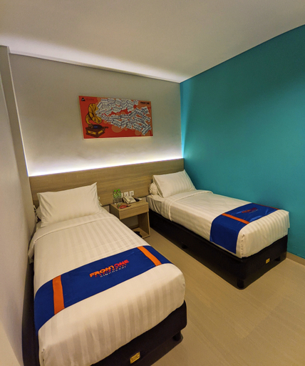 Bedroom 2, Front One Budget Semarang, Semarang