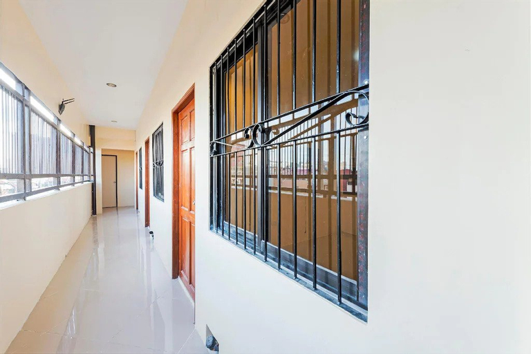 Public Area 2, RedDoorz @ V-Cat Apartelle Sampaloc Manila, Quezon City