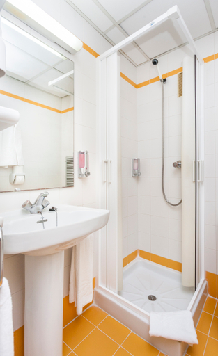 Bathroom, Globales Playa Santa Ponsa, Baleares