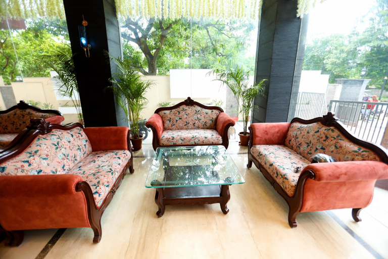Public Area, The Pinnacle INN Sarnath, Varanasi