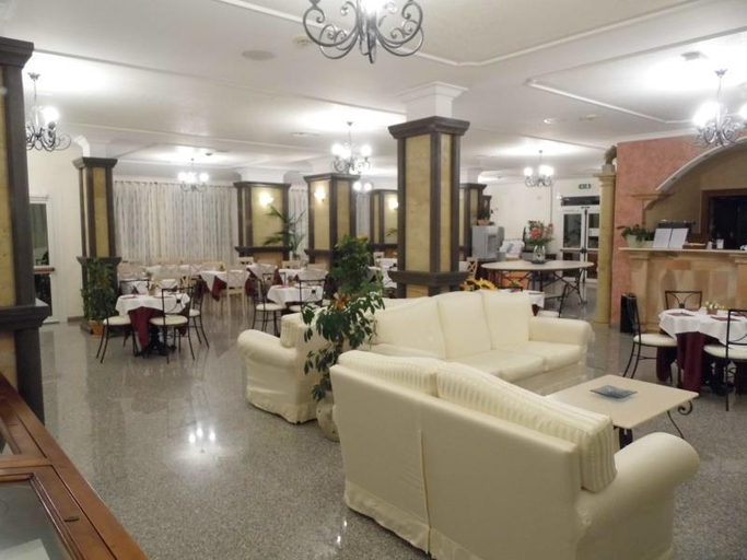 Public Area 2, Le Nereidi Hotel Residence, Olbia-Tempio