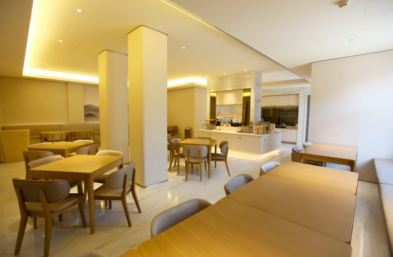 Food & Drinks 5, JI Hotel Beijing Chaoyang Road, Beijing