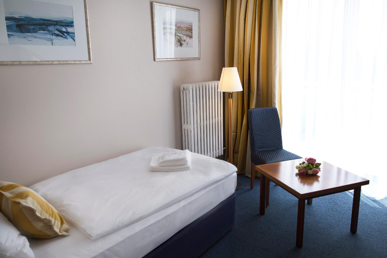 Bedroom 3, Hotel Marttel, Karlovy Vary