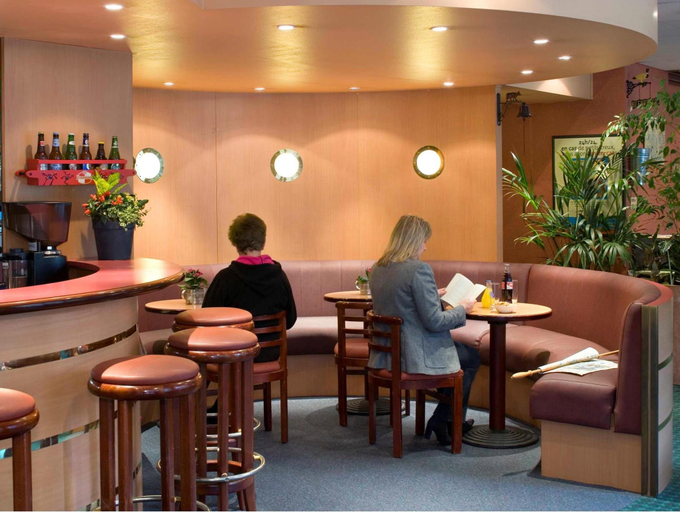 Food & Drinks 5, Ibis Paris Pont De Suresnes, Hauts-de-Seine