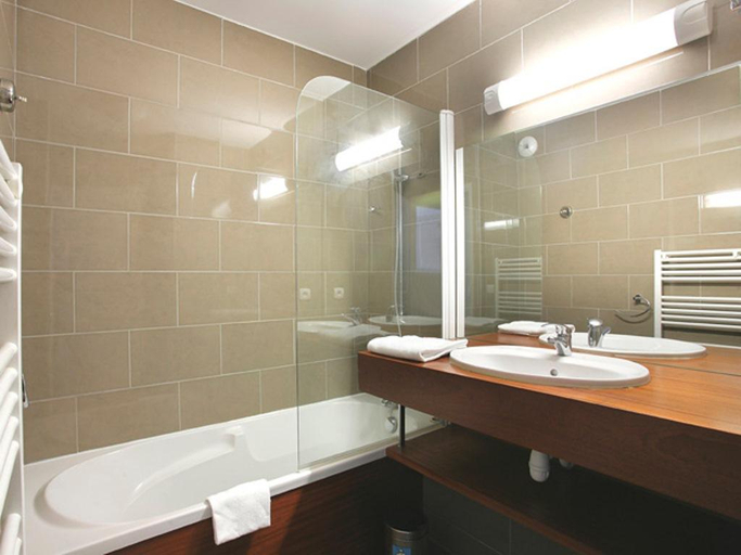 Bathroom 3, Residence Le Pic De L Ours, Pyrénées-Orientales