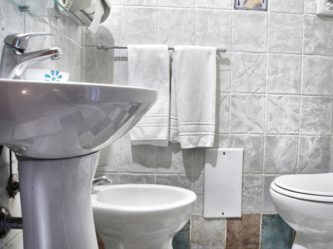 Bathroom 5, B&B L'Alloggio Dei Vassalli, Napoli