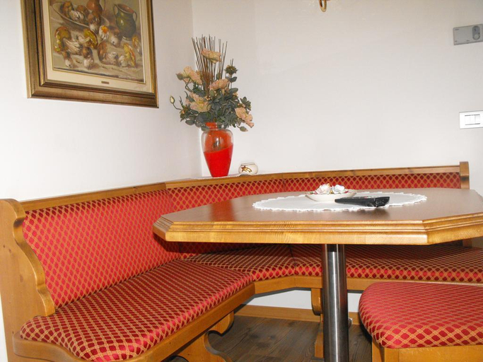 Others 4, Hotel Sass Maor, Trento