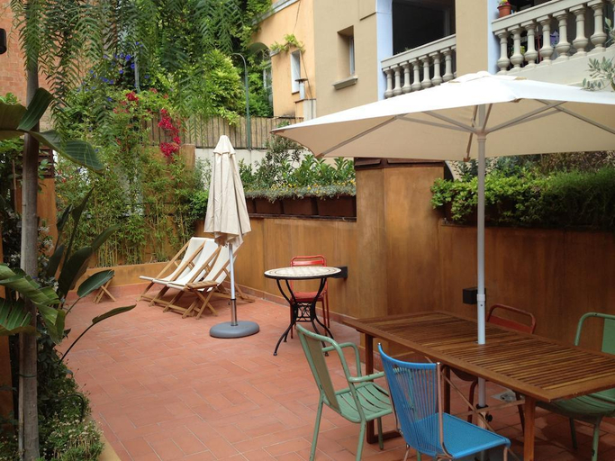Others 4, Casa Bella Gracia, Barcelona