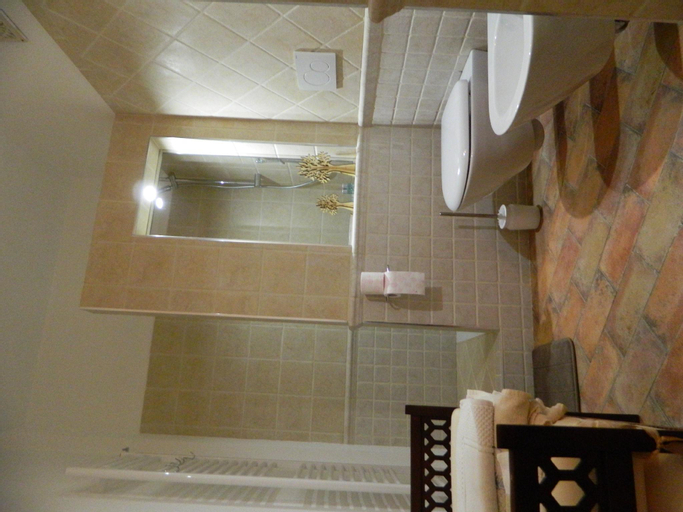 Bedroom 4, Di Colle In Colle -Country House with Private Pool, Perugia