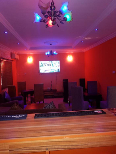 Food & Drinks, Joanne's Court, Eti-Osa