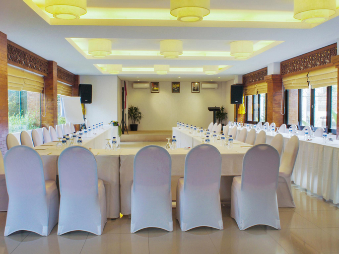 Business Facilities 24