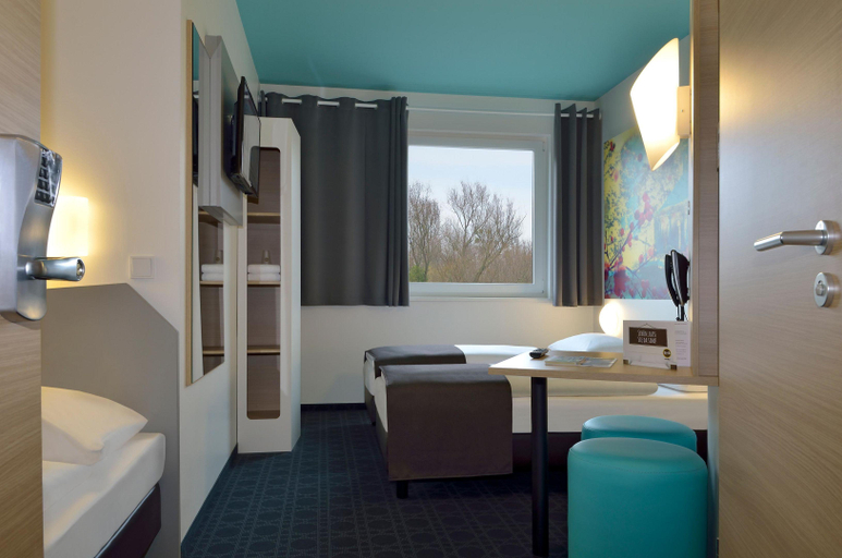 Bedroom 3, B&B Hotel Potsdam, Potsdam