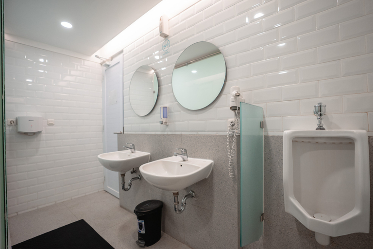Bathroom 4, Bobopod Paskal, Bandung, Bandung