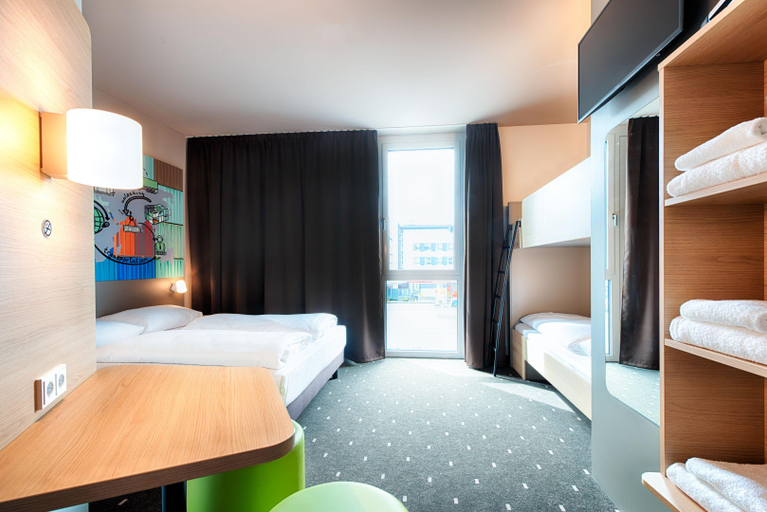 Bedroom 4, B&B Hotel Stuttgart-Neckarhafen, Stuttgart