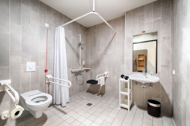 Bathroom 5, B&B Hotel Wetzlar, Lahn-Dill-Kreis