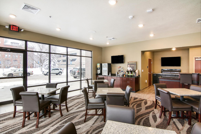Public Area 2, Cobblestone Inn & Suites - Menomonie, Dunn